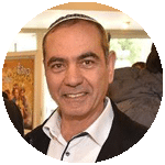 יורם שיש - מנהל הכספים - 052-8942071 - ניהול הרכש מתנות למתמודדים ,מנהל את התקציב הפעילות לארגון ותרומות .